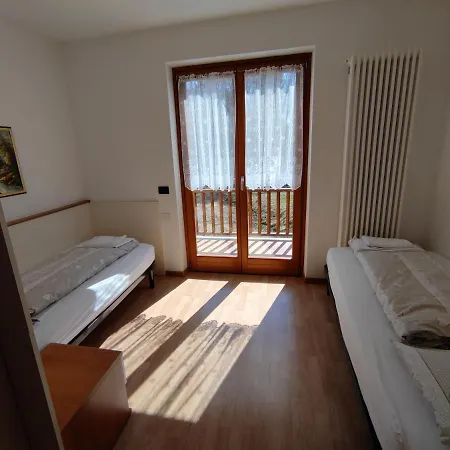 Residenza Arcobaleno شقة فندقية تينو